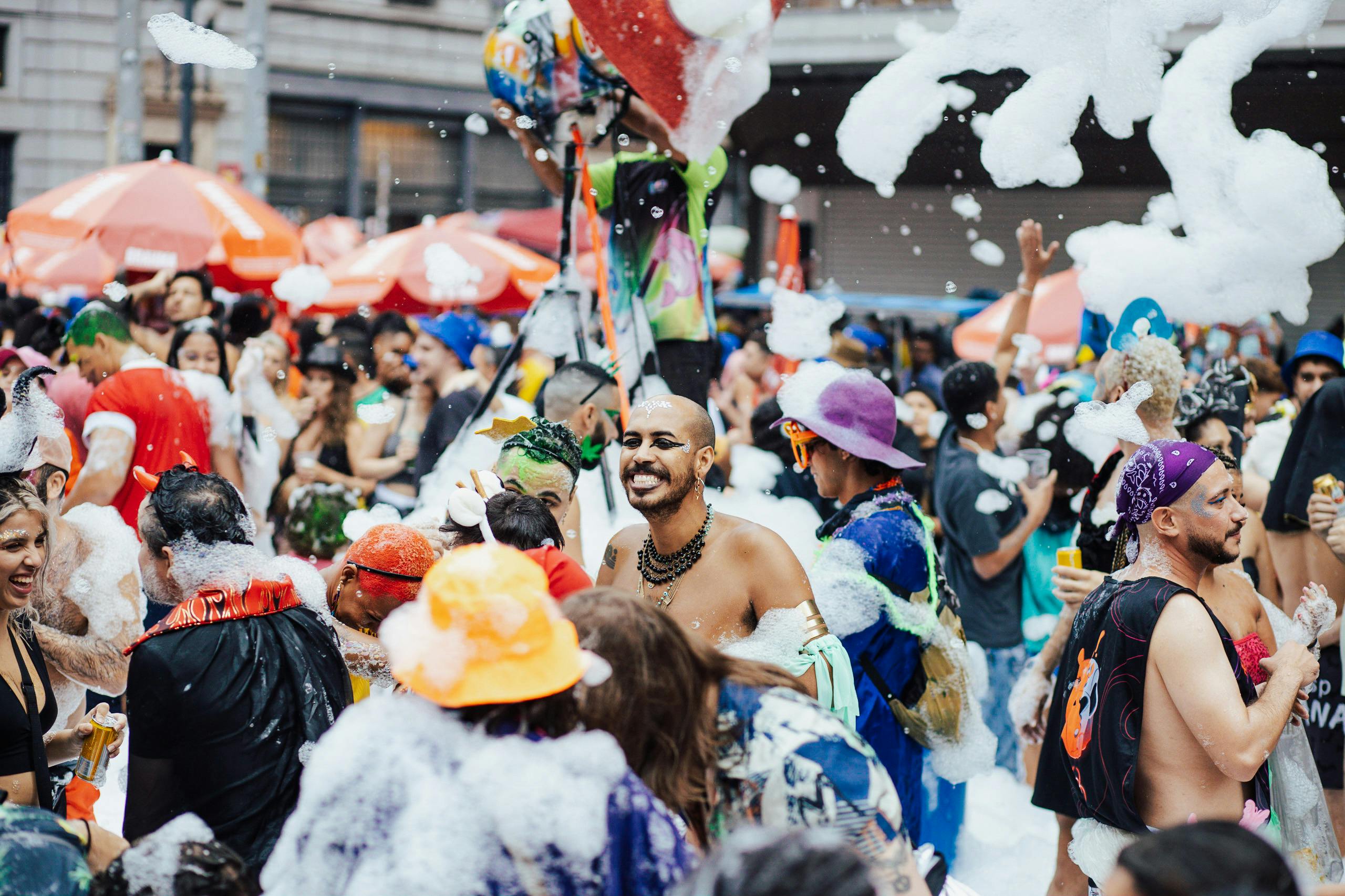 Local Activities for Newcomers: Powerful Ways to Integrate, Belong, and Build a Life Faster